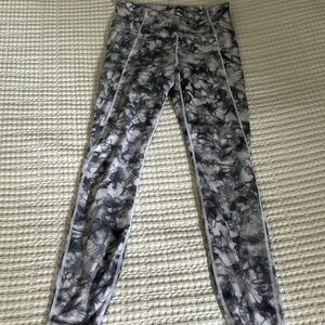 Athleta 7/8 Leggings size S Tall